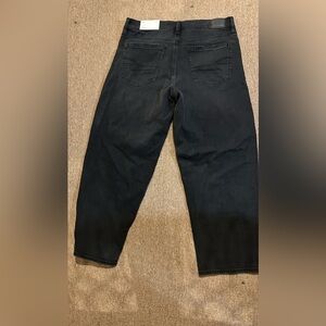 American Eagle Outfitters Black high rise barrel Stretch denim